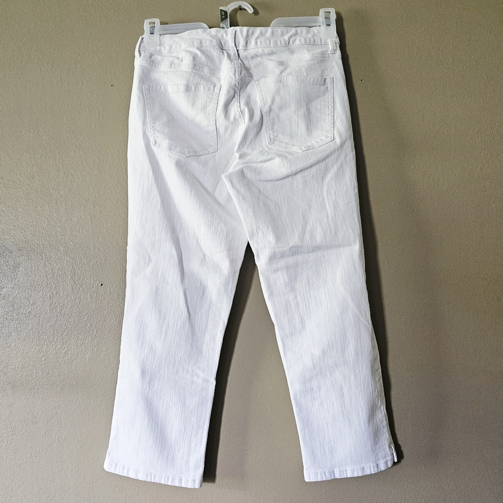 Nine West Women's White Crop Jeans - Picture 2 of 5